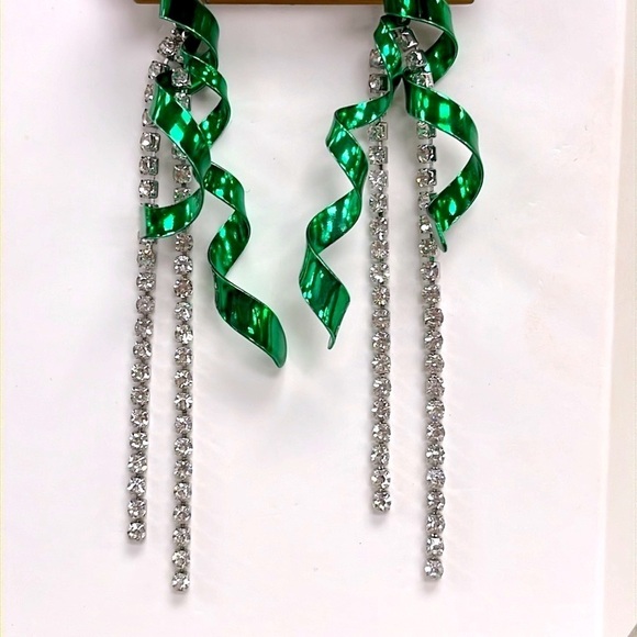 Brand New Betsey Johnson Metallic Pink Bow Ribbon Dangly Rhinestone Earrings - Picture 9 of 11